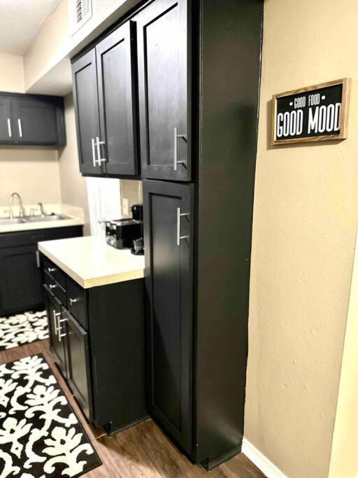 Apartamento Cozy Fondren Getaway-Short Walk To Coffee Shops, Hospital, And Restaurants! Jackson Exterior foto